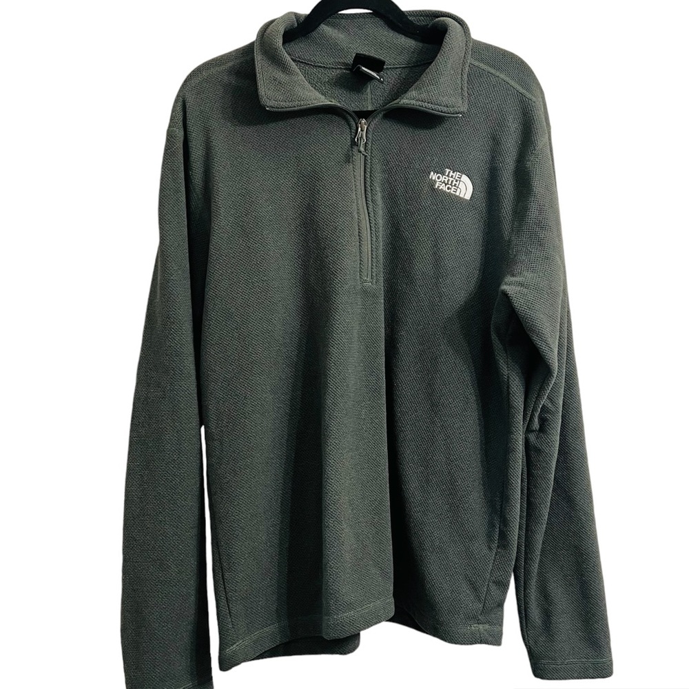 The North Face men’s half zip up sweater